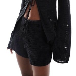 NWT 4th & Reckless Antoine Crochet Tie Front Shorts in Black - Size Small (US 4)